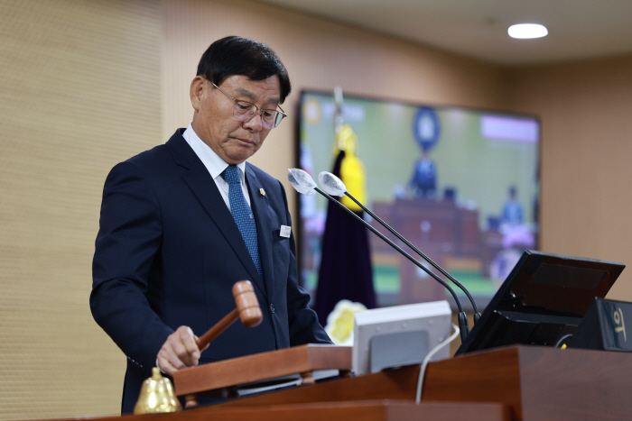 보도자료 사진2(청양군의회 제324회 임시회 개회)261020