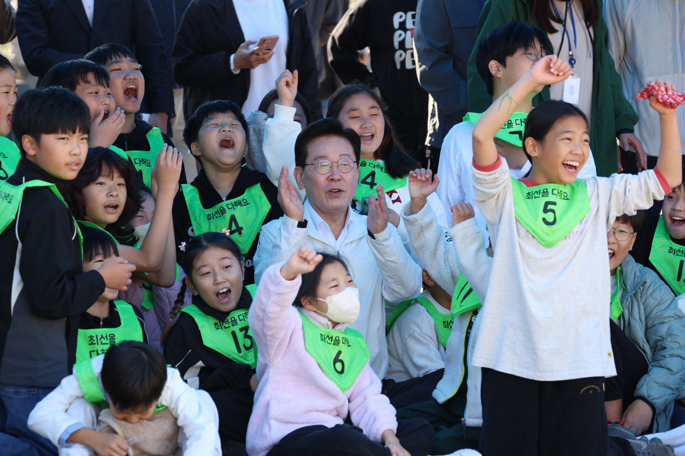 이재명 대통령, 가을운동회 응원<YONHAP NO-6503>