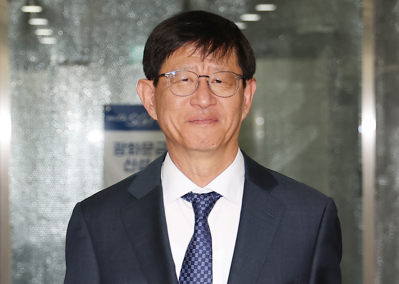 사무실 출근하는 최길수 특별감찰관 후보자
