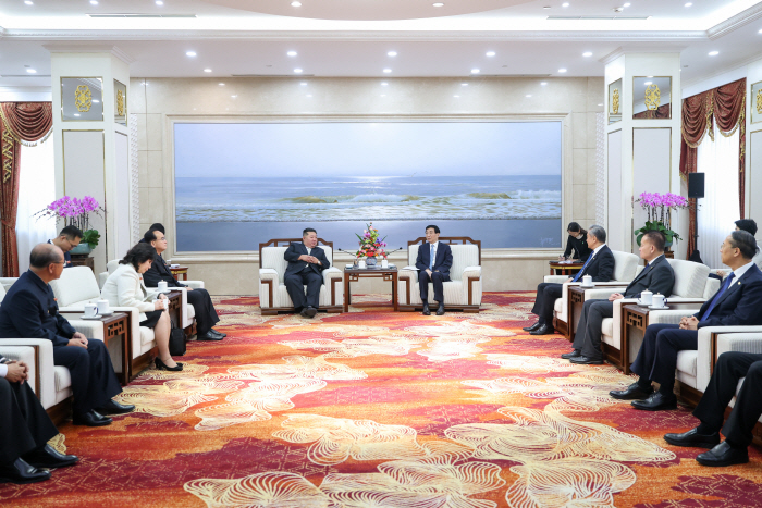 CHINA-LIAONING-DANDONG-WANG HUNING-DPRK-KIM JONG UN-VISIT (CN)