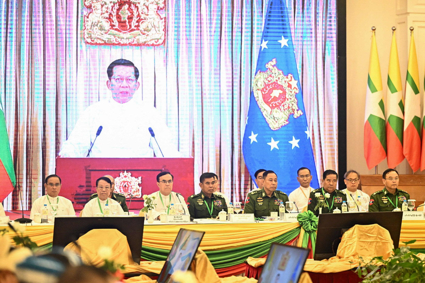 MYANMAR-CONFLICT-POLITICS <YONHAP NO-6476> (AFP)
