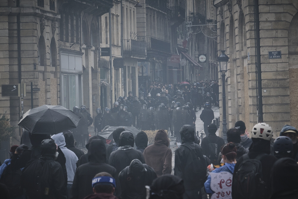 FRANCE PROTEST <YONHAP NO-3164> (EPA)