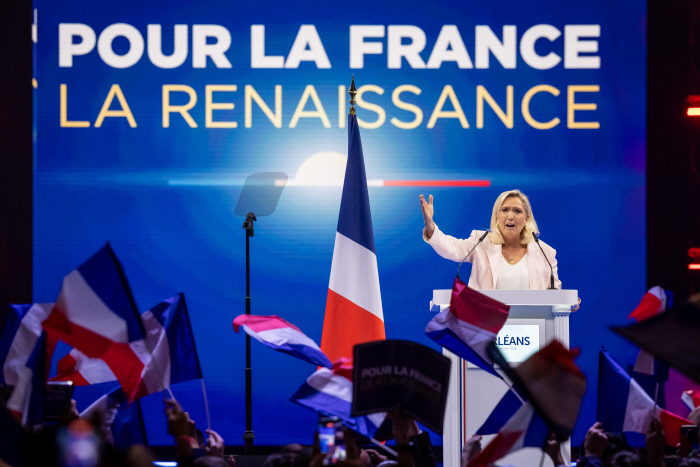 FRANCE PARTIES