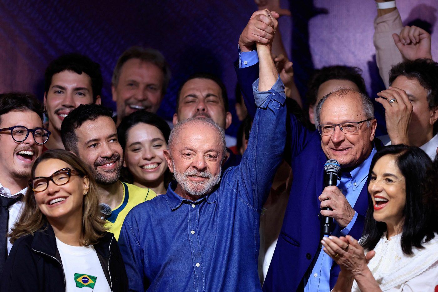 TOPSHOT-BRAZIL-ELECTION-RUNOFF-VOTE <YONHAP NO-5099> (AFP)