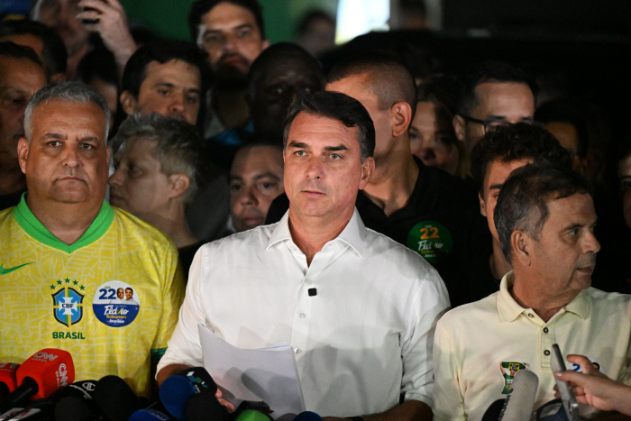BRAZIL-BRASILIA-PRESIDENTIAL RUNOFF-FLAVIO BOLSONARO-CONCEDING DEFEAT-REFUSING
