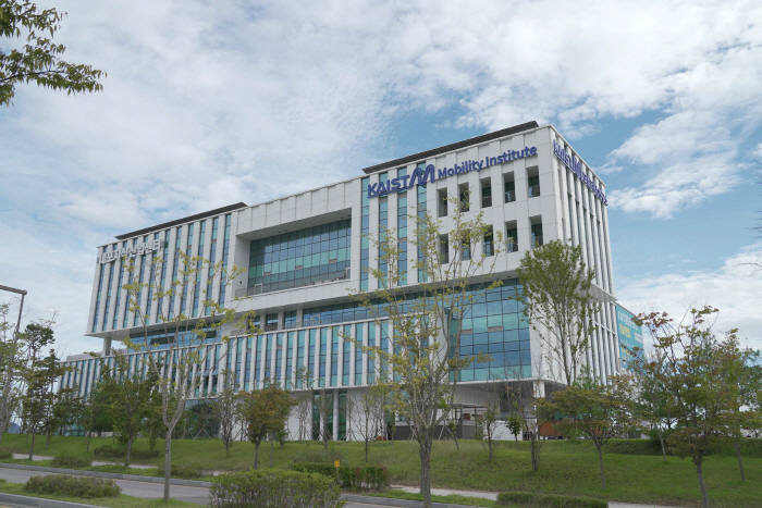 1-3. 기다림은 끝났다! 지정 6년, 정주 기반 갖춘 충남혁신도시의 위대한 비상