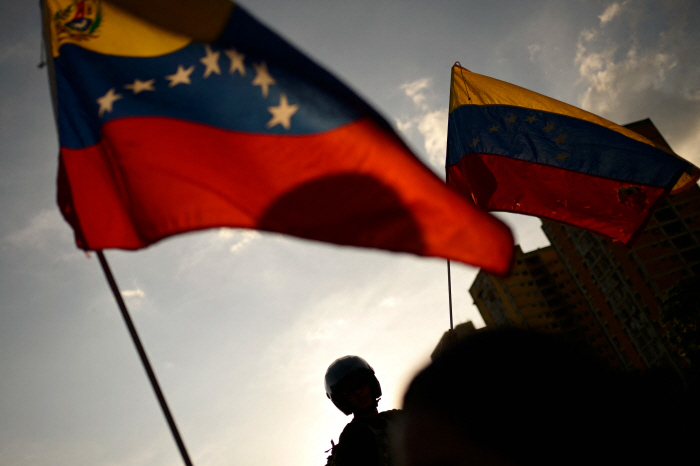 TOPSHOT-VENEZUELA-POLITICS-OPPOSITION