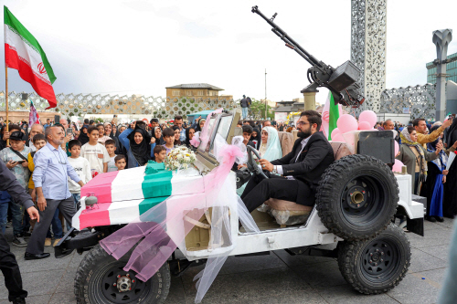 IRAN-US-ISRAEL-WAR-SOCIAL-MASS WEDDING