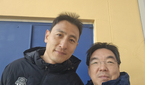 올림픽 메달 목에 건 섬 소년