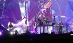 데이식스 콘서트 열린 대학 총학생회서 ‘굿즈 무료 나눔’..