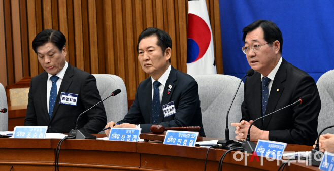 與, 중앙위서 ‘1인 1표제’ 부결…재적 과반 동의 못..