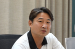 홍명보 결국 사퇴…이천수 “한국 축구 망친사람” 쓴소리