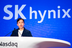 최태원, 나스닥 오프닝벨 울렸다…SK하이닉스 40조 조달..
