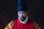 “눈알 스티커?”…‘동궁’ 조승우 곤룡포 용보, 알고 보..