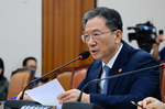 정성호 법무부 장관 “오래전부터 靑 참모 통해 사의 표명..