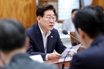 [사설]부처 간 곳곳 이견…국정 리더십 발휘해야