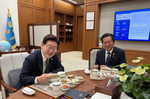 李대통령, 정청래 전 대표와 4시간 만찬 회동