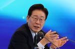 李, 與 강경파 작심 비판…“급진 개혁 내세우며 내부 공..
