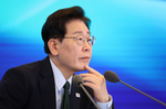 당내 갈등엔 경고, 정책 성과엔 힘 싣기…이재명의 ‘실용..